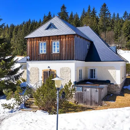 Fara Apartment Dolni Mala Upa