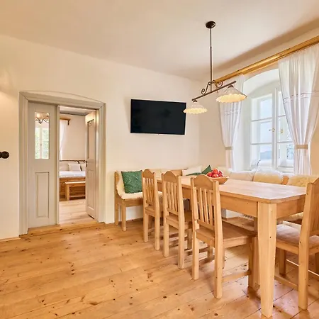 Apartament Fara *
